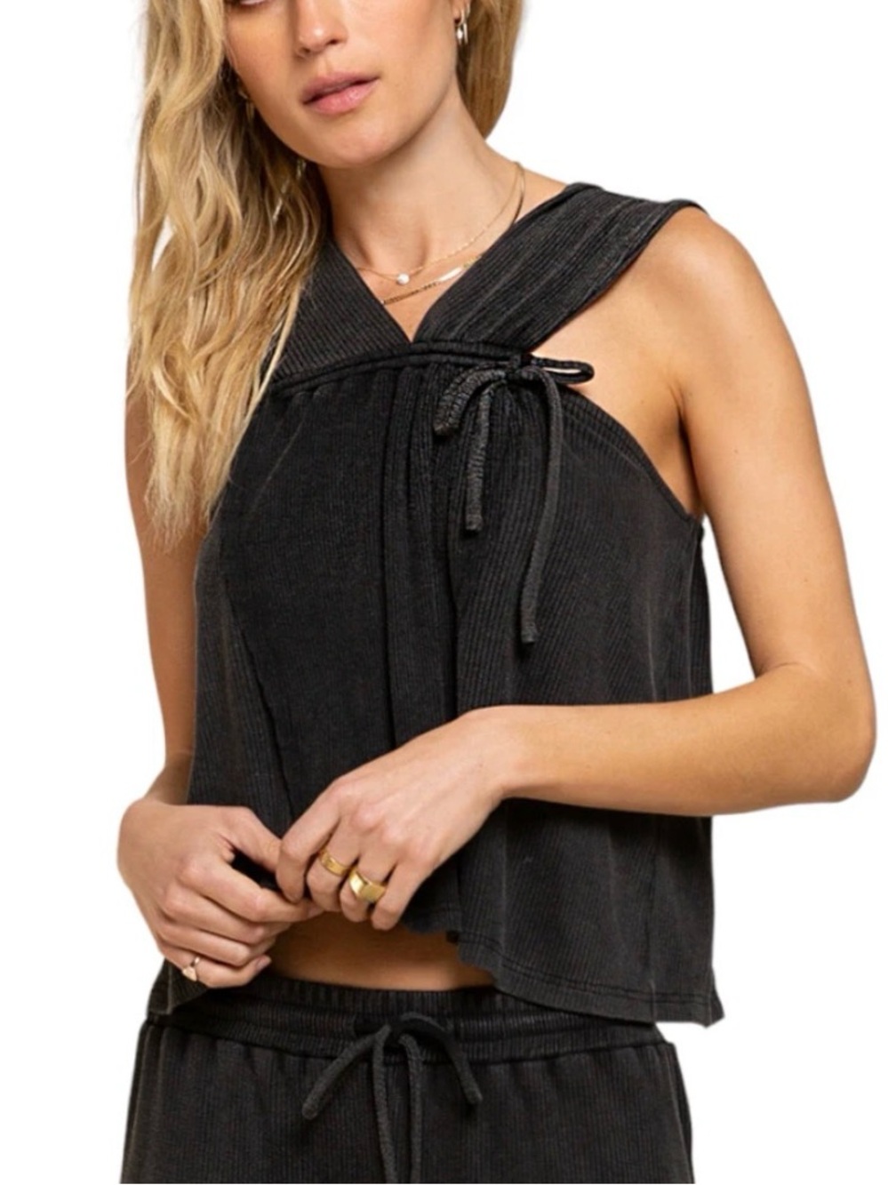 POL, large, black ribbed knit tank top